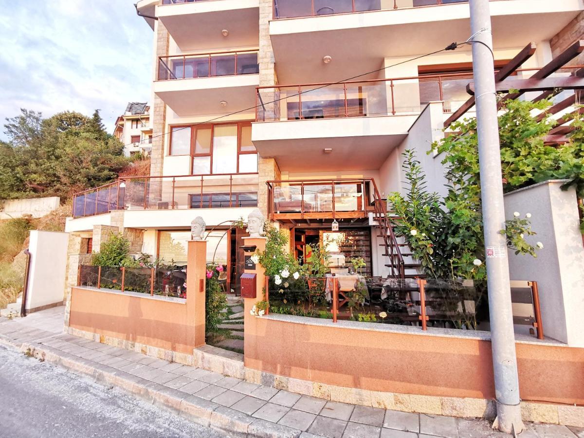 Villa Victoria - A Luxury Appartment With Icredible Seaview Sozopol Exterior foto
